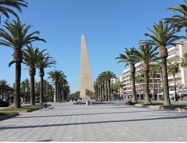 Bonito Y Acogedor Apartamento Con Fibra Salou Exterior foto